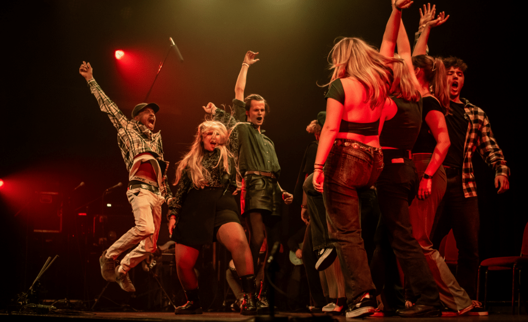 Laat ons bloeien, niet barsten - Clubtour
