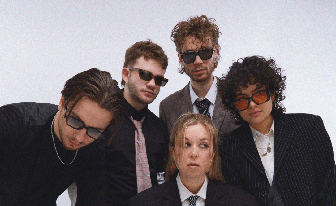 HUNK - Aftershow Call it Off plays Taylor Swift