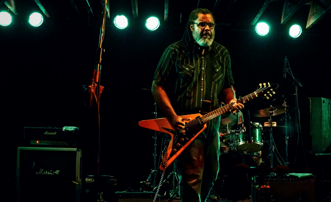 Alvin Youngblood Hart in Groene Engel, Oss